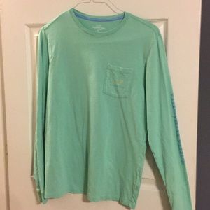 Vineyard Vines T shirt